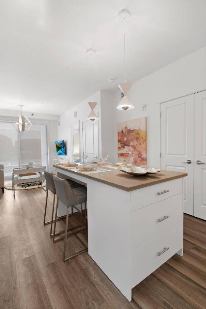 Calgary, AB T3P 1E5,15 Sage Meadows LNDG NW #4108