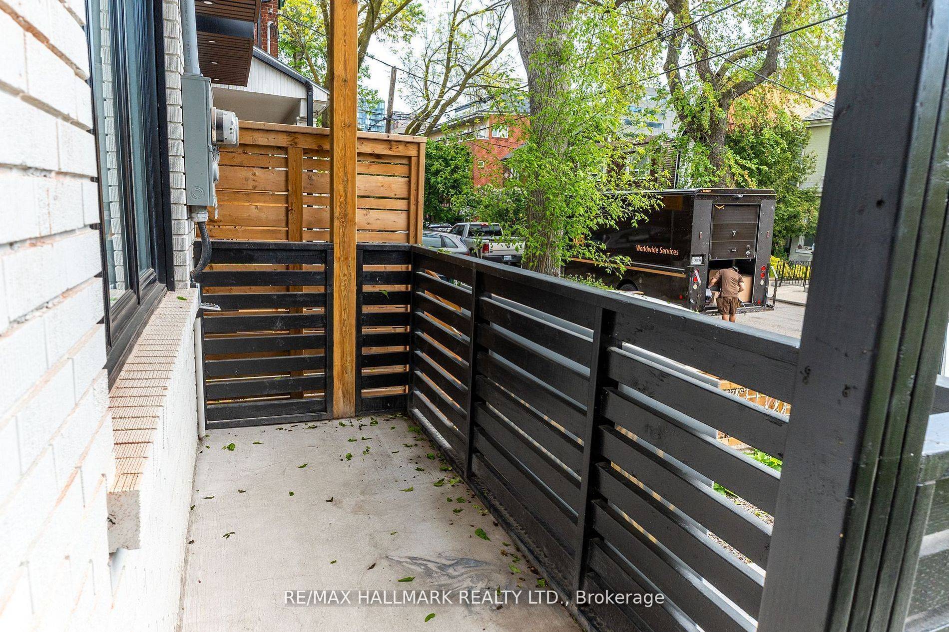 Toronto C01, ON M6J 1B1,700 Adelaide ST W #Upper