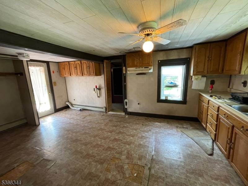 Mansfield Twp., NJ 07865,196 Rockport Rd