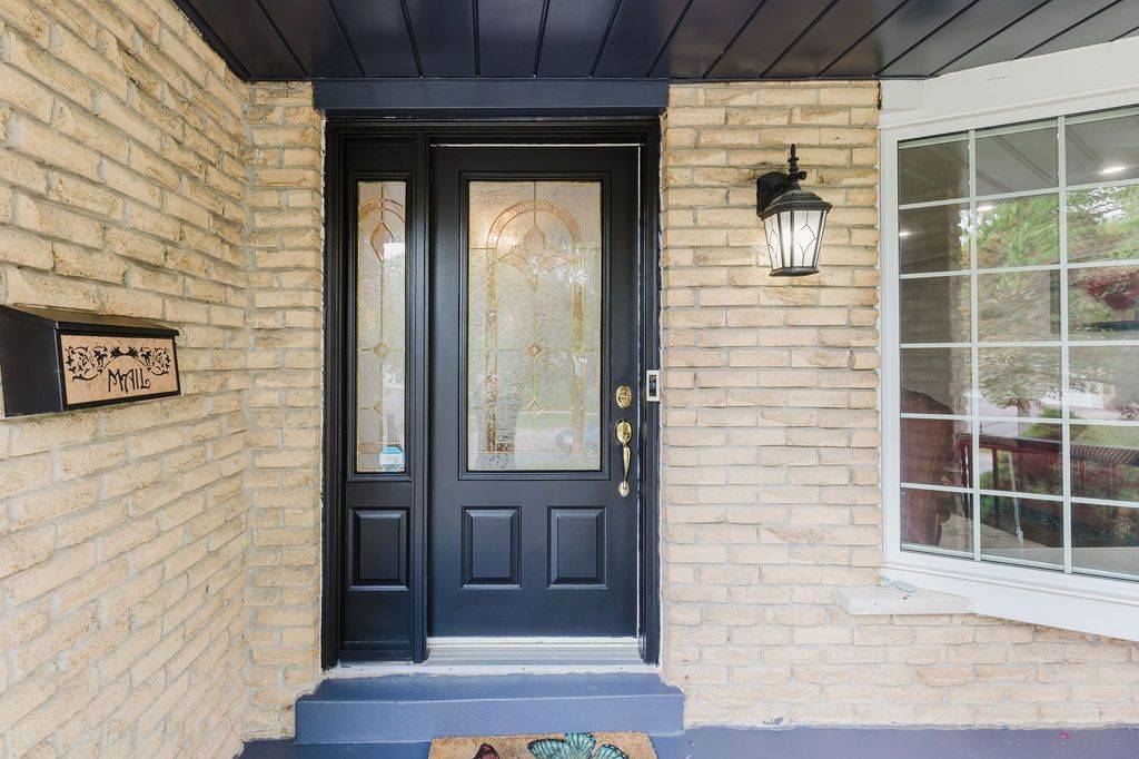 Toronto E10, ON M1C 3B4,42 Satchell BLVD