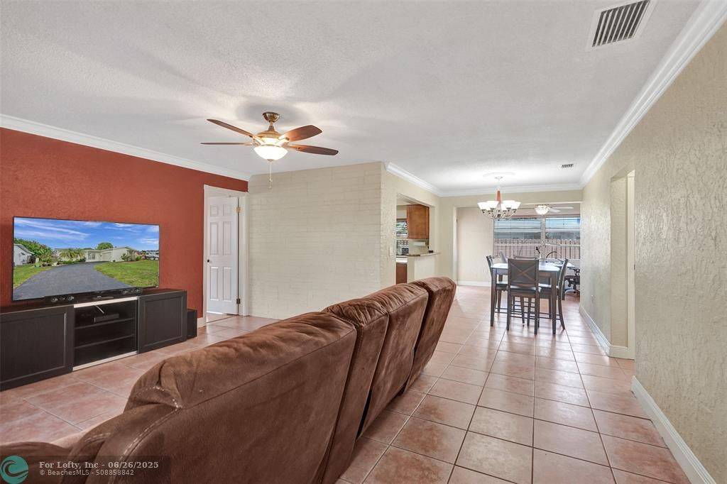 Sunrise, FL 33322,8570 NW 25th St