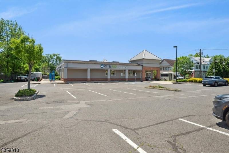 Somerville Boro, NJ 08876,132 N Gaston Ave