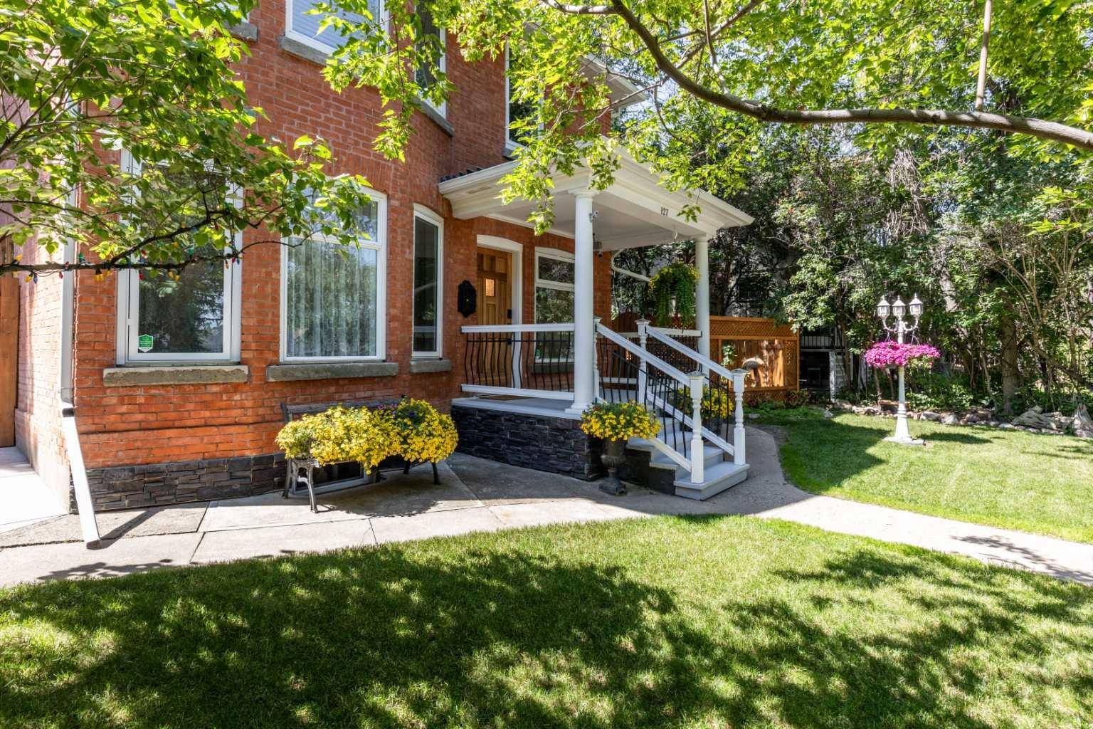 Medicine Hat, AB T1A3Z1,127 1 ST SW