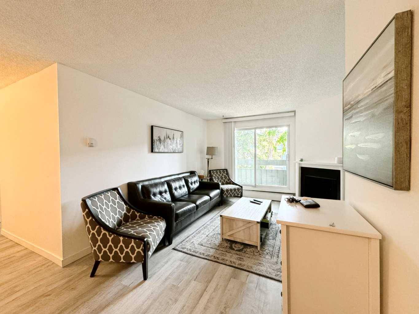 Calgary, AB T2W 1G7,315 Southampton DR SW #7211