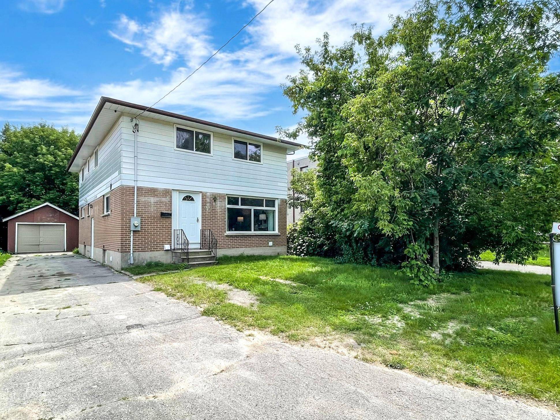 Oshawa, ON L1G 3P8,55 Wayne AVE