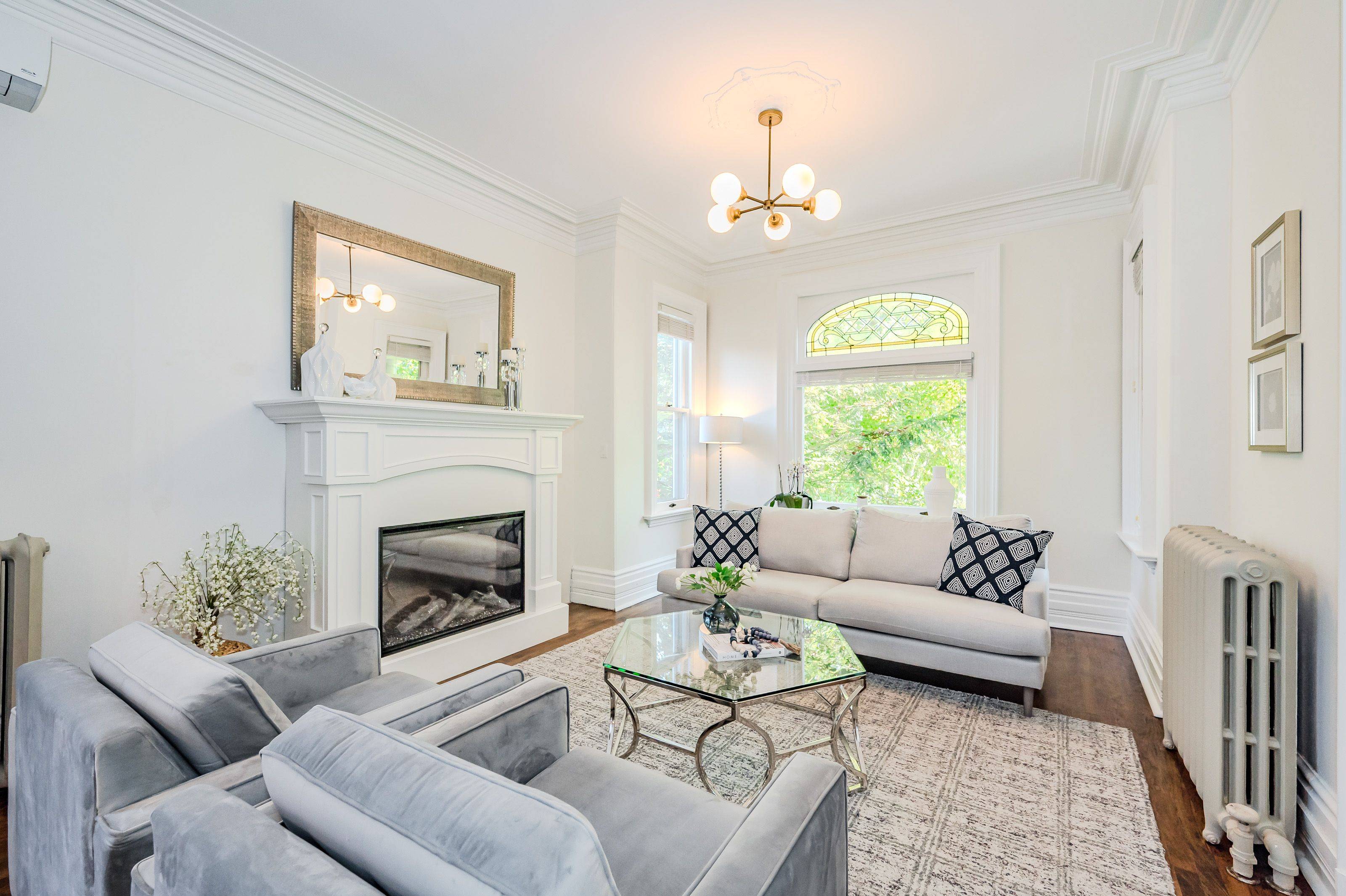 Guelph, ON N1H 4N7,138 DUBLIN ST N