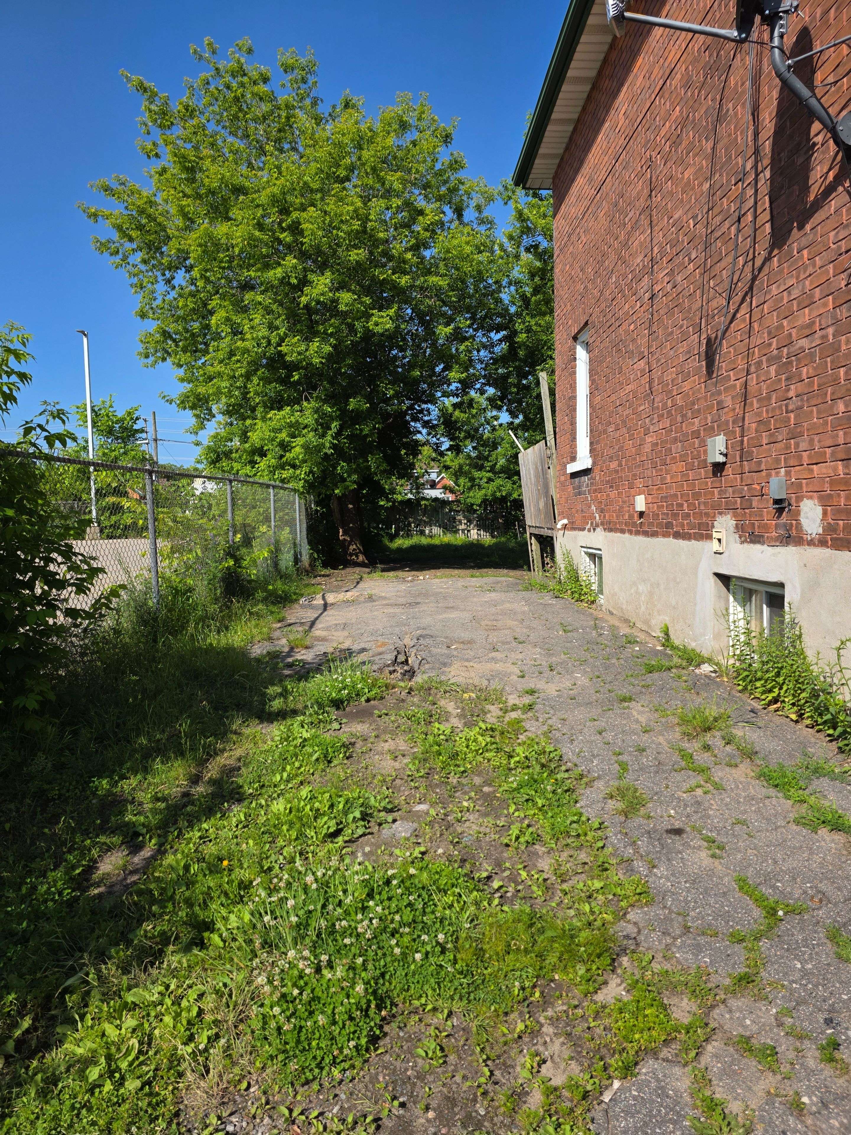 North Bay, ON P1B 3L1,253 Second AVE W