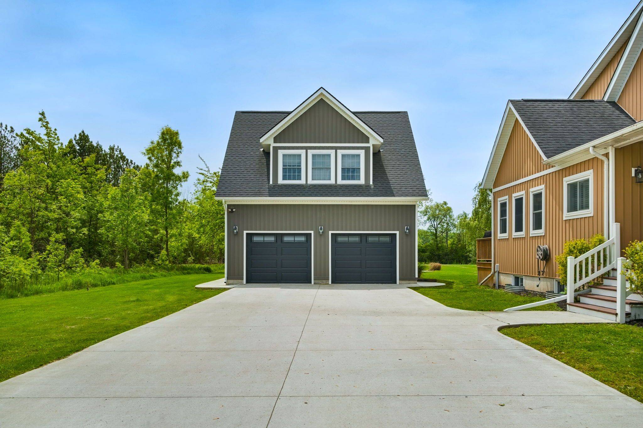 Pelham, ON L3B 5N8,364 Sumbler RD