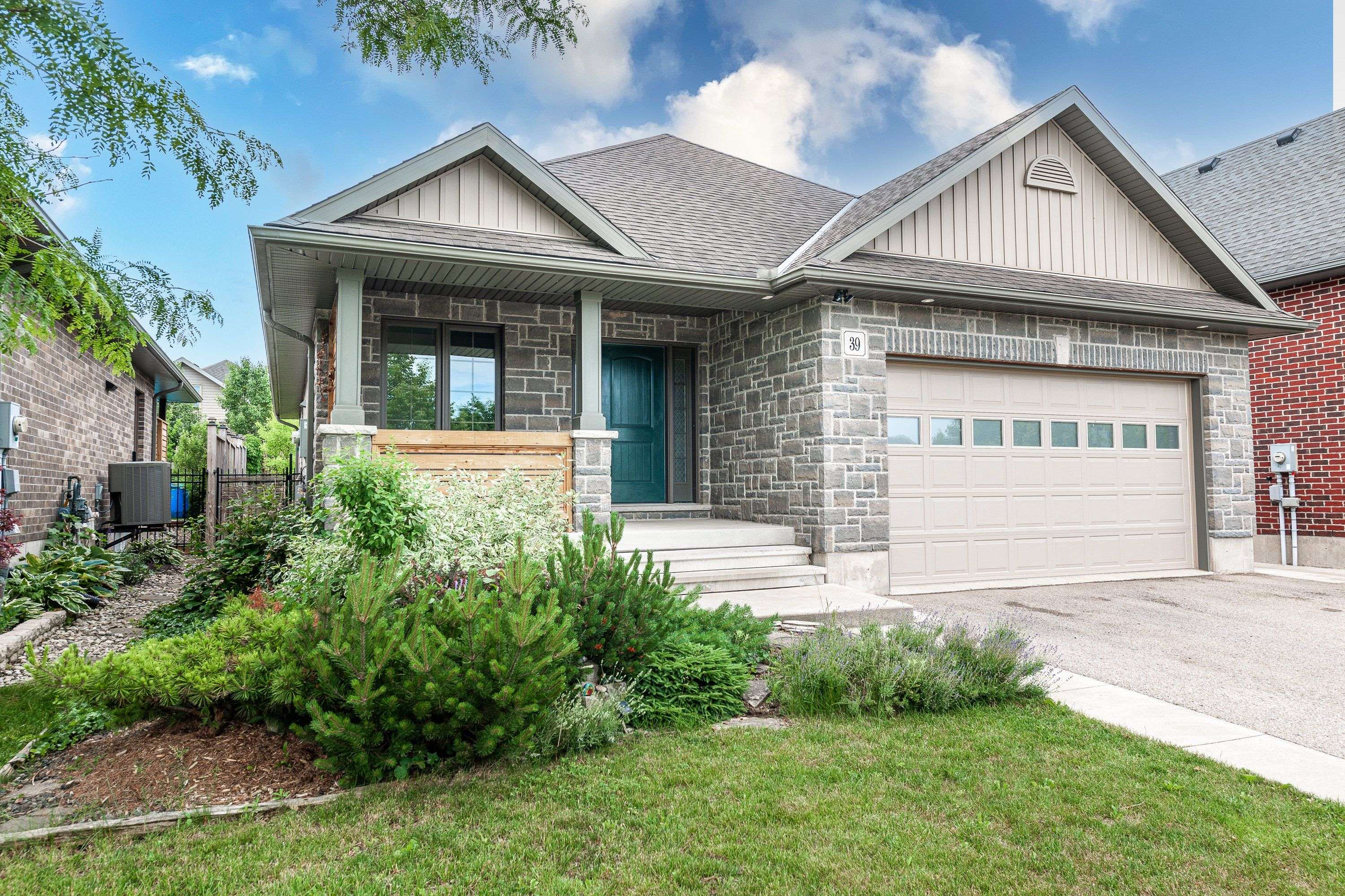 Stratford, ON N5A 0A6,39 Greenberg PL