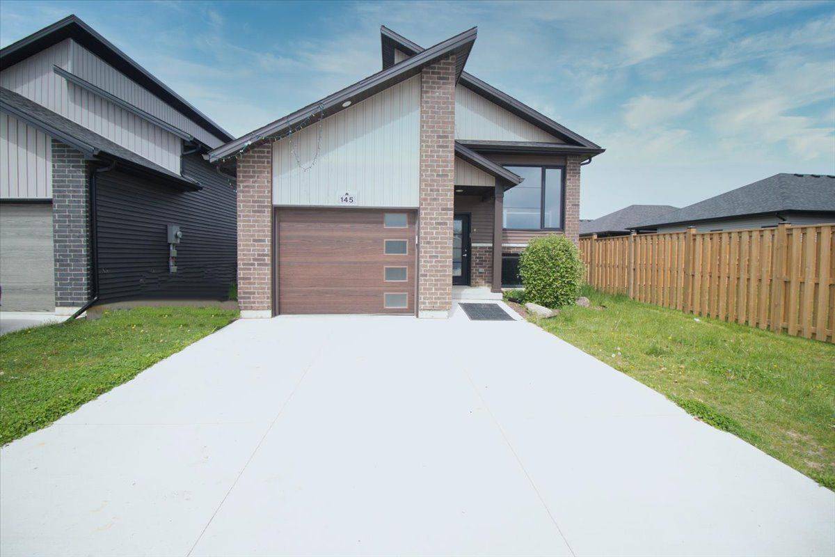 Chatham-kent, ON N7M 0T2,145 Arrowhead LN