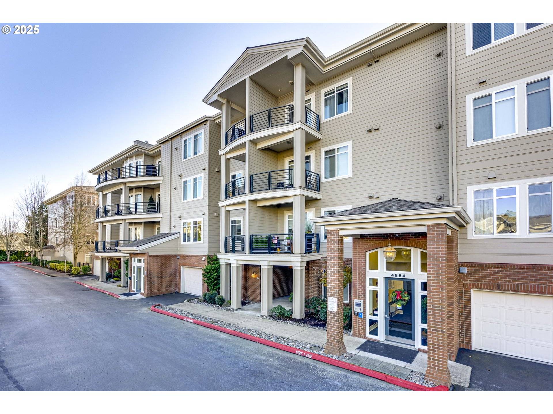 Portland, OR 97229,4884 NW PROMENADE TER #205