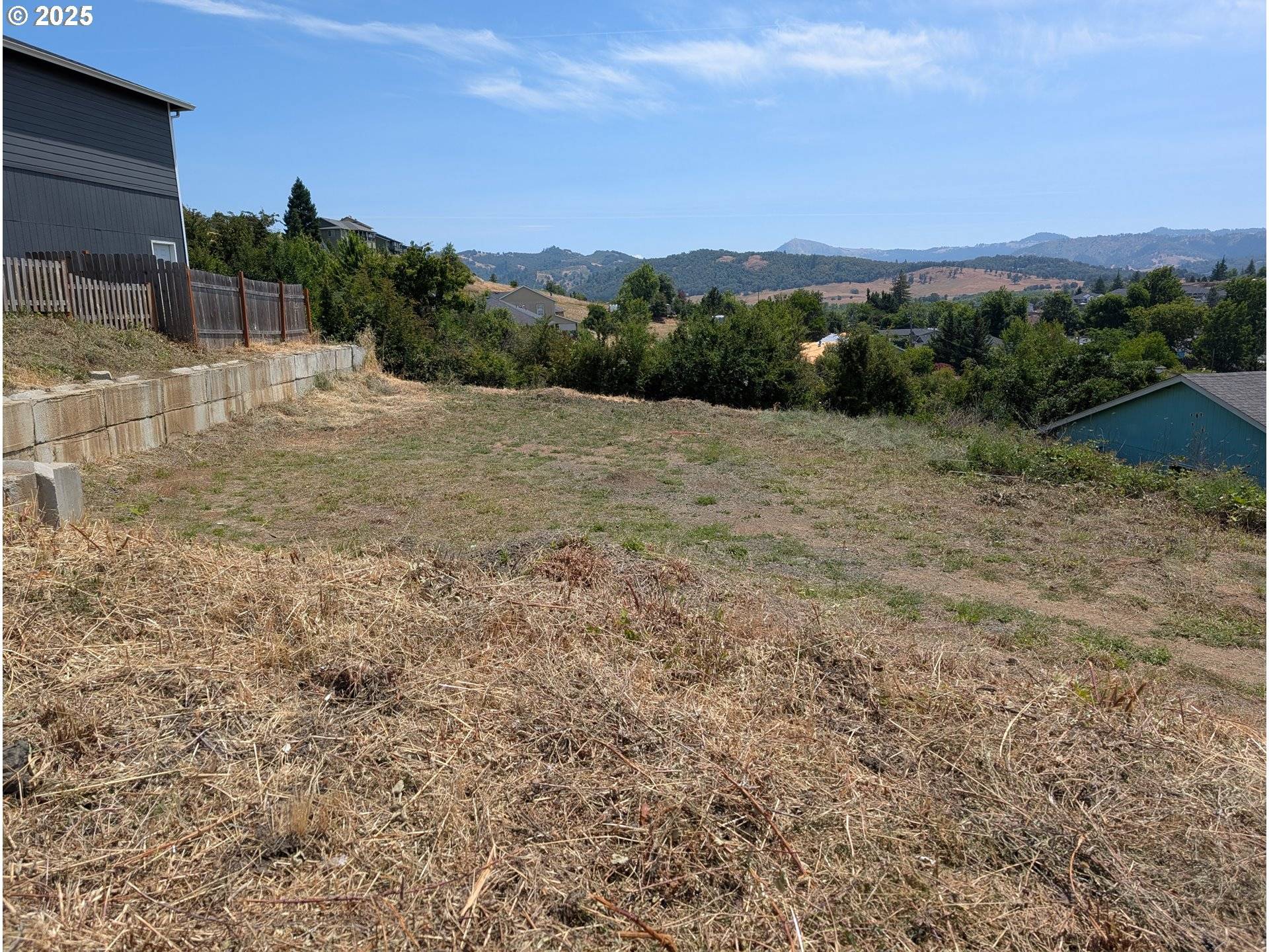 Roseburg, OR 97471,4705 MELODY LN