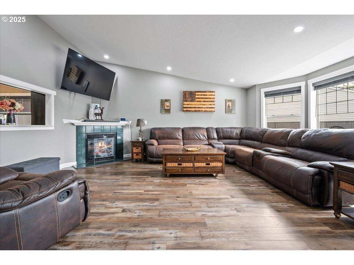 Battle Ground, WA 98604,802 NW 17TH CIR