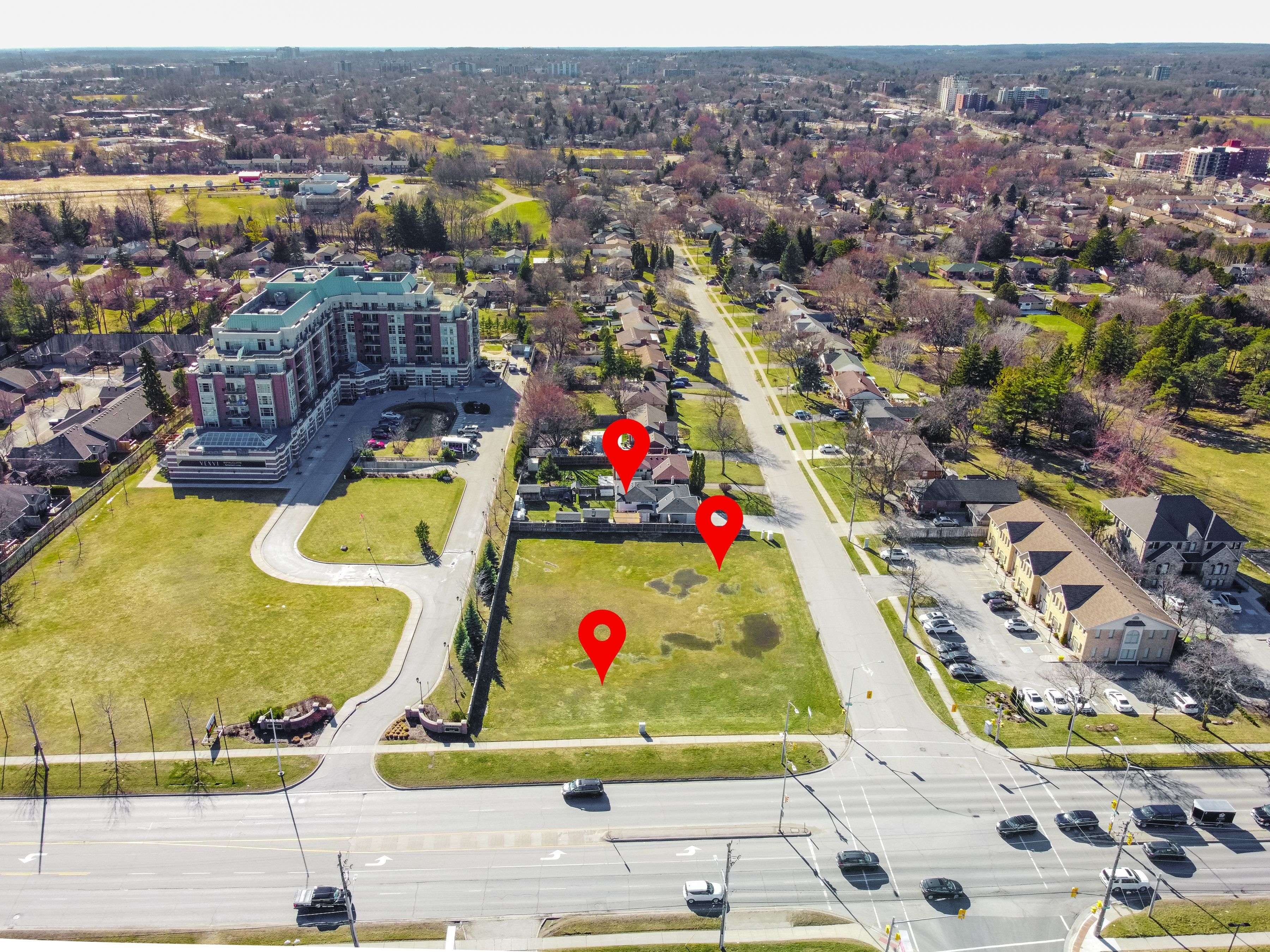 London South, ON N6J 2A2,17 Highview AVE W