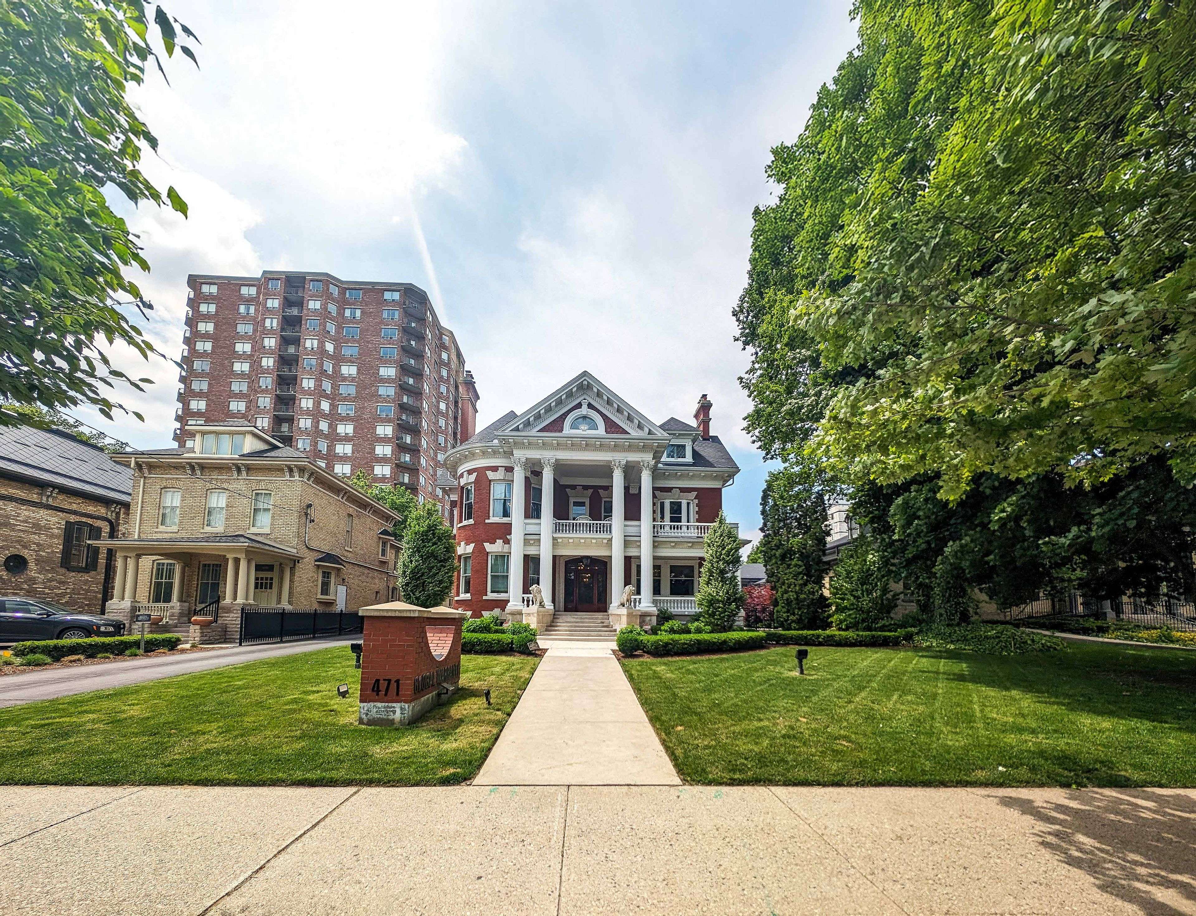 London East, ON N6B 2P4,471 Waterloo ST