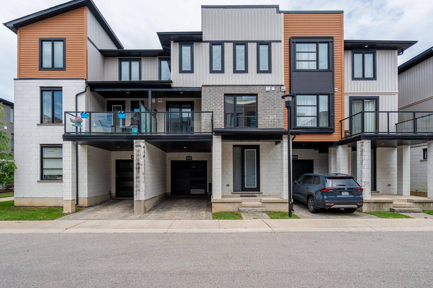 London North, ON N6H 0J7,938 Battery PARK