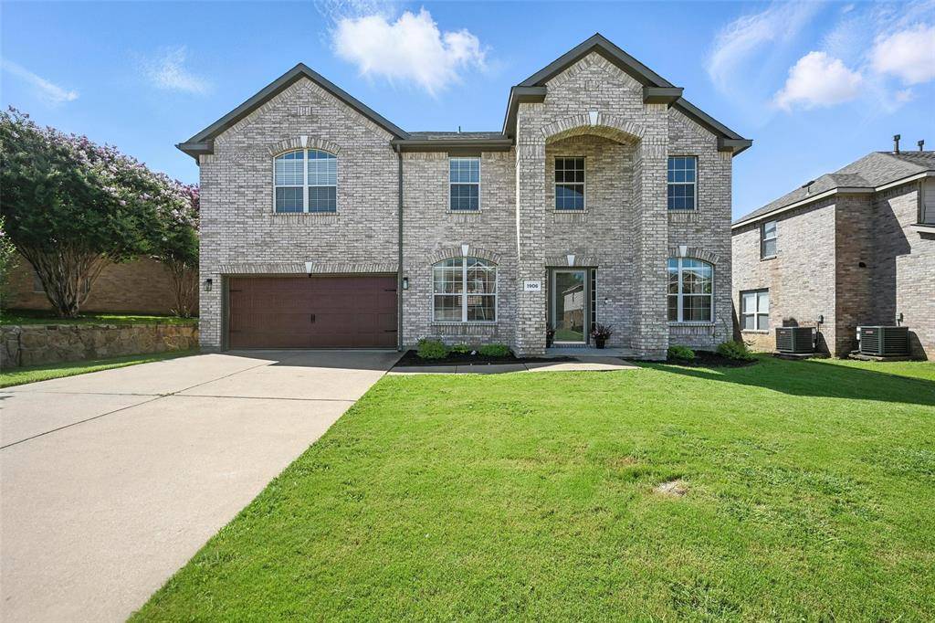 Mansfield, TX 76063,1906 Walnut Hills Lane
