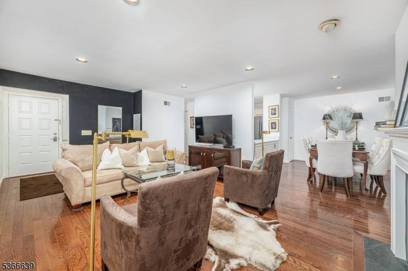 West Orange Twp., NJ 07052,65 Colton Cir