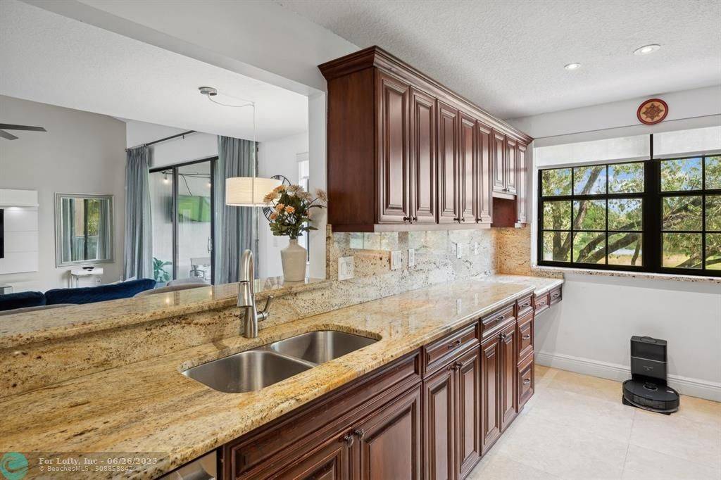 Pembroke Pines, FL 33027,301 SW 158th Ter #205