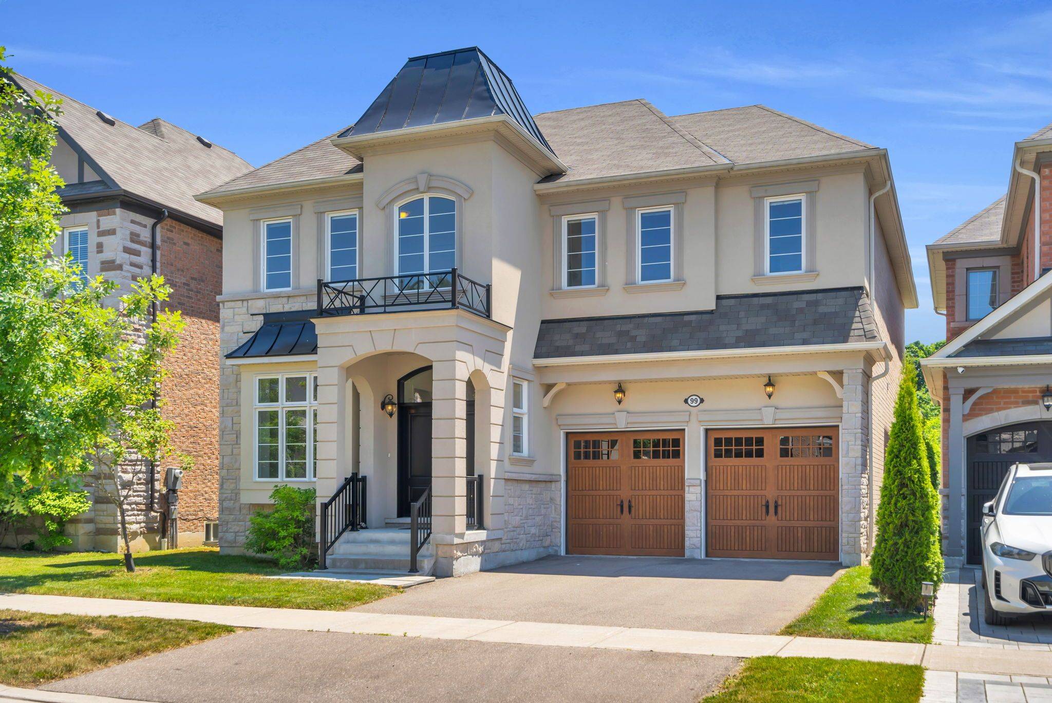 Aurora, ON L4G 3H8,99 Bridgepointe CT