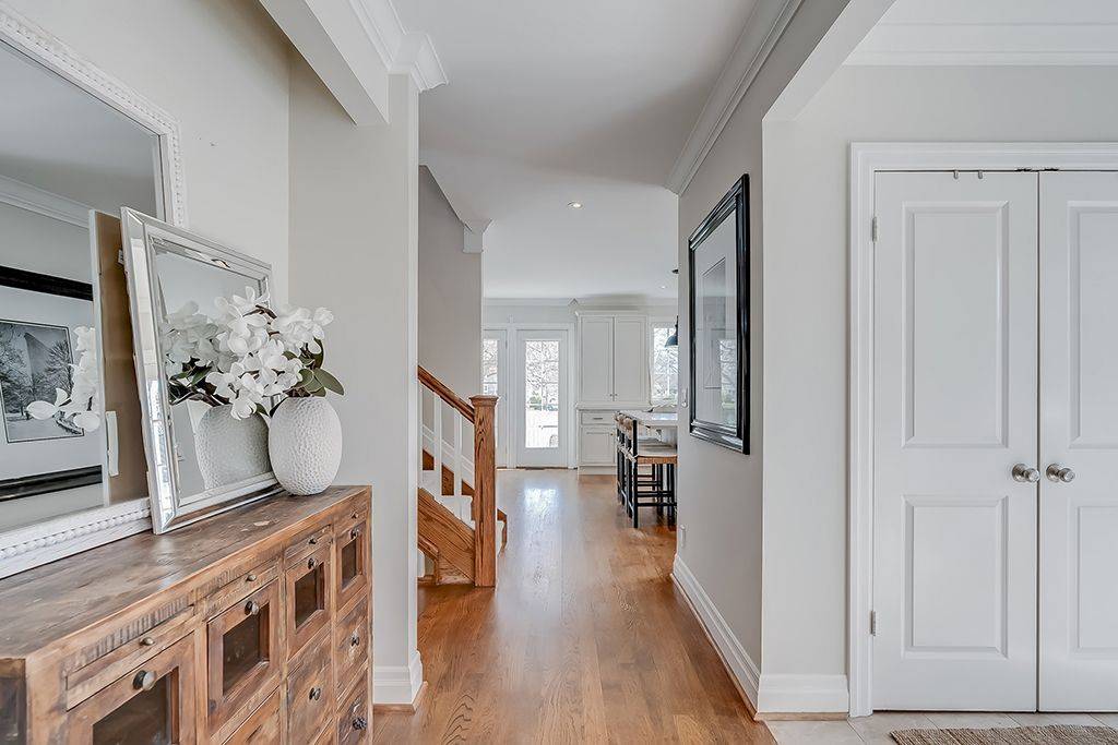 Oakville, ON L6K 3H5,38 Chisholm ST