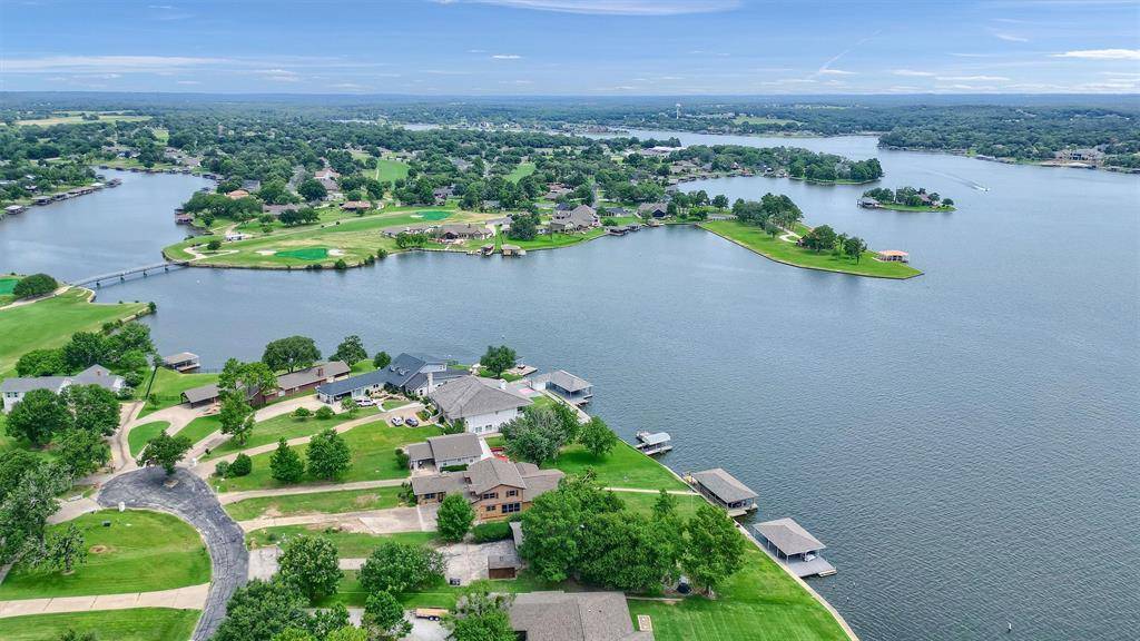 Lake Kiowa, TX 76240,105 Cheyenne Drive