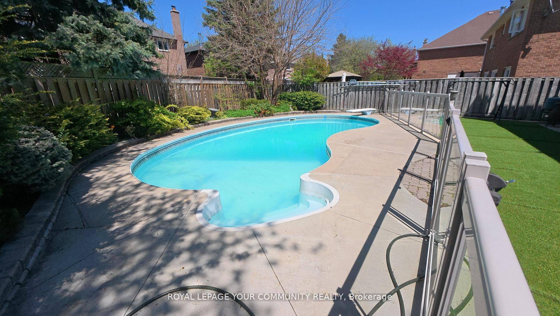 Richmond Hill, ON L4C 7Z5,34 Beasley DR