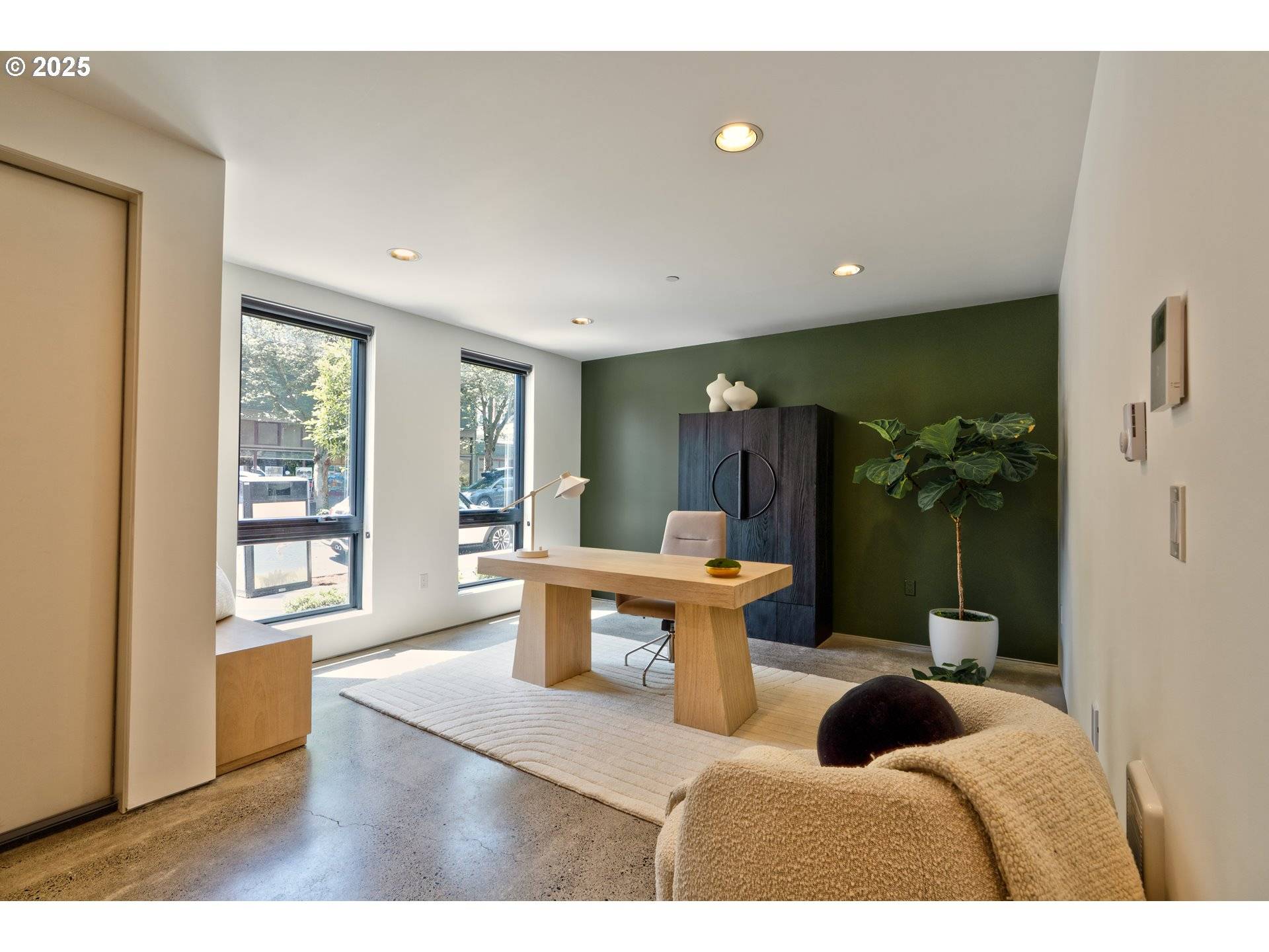 Portland, OR 97210,2805 NW THURMAN ST