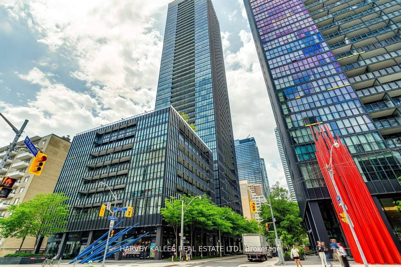 Toronto C08, ON M4Y 0A9,101 Charles ST E #801