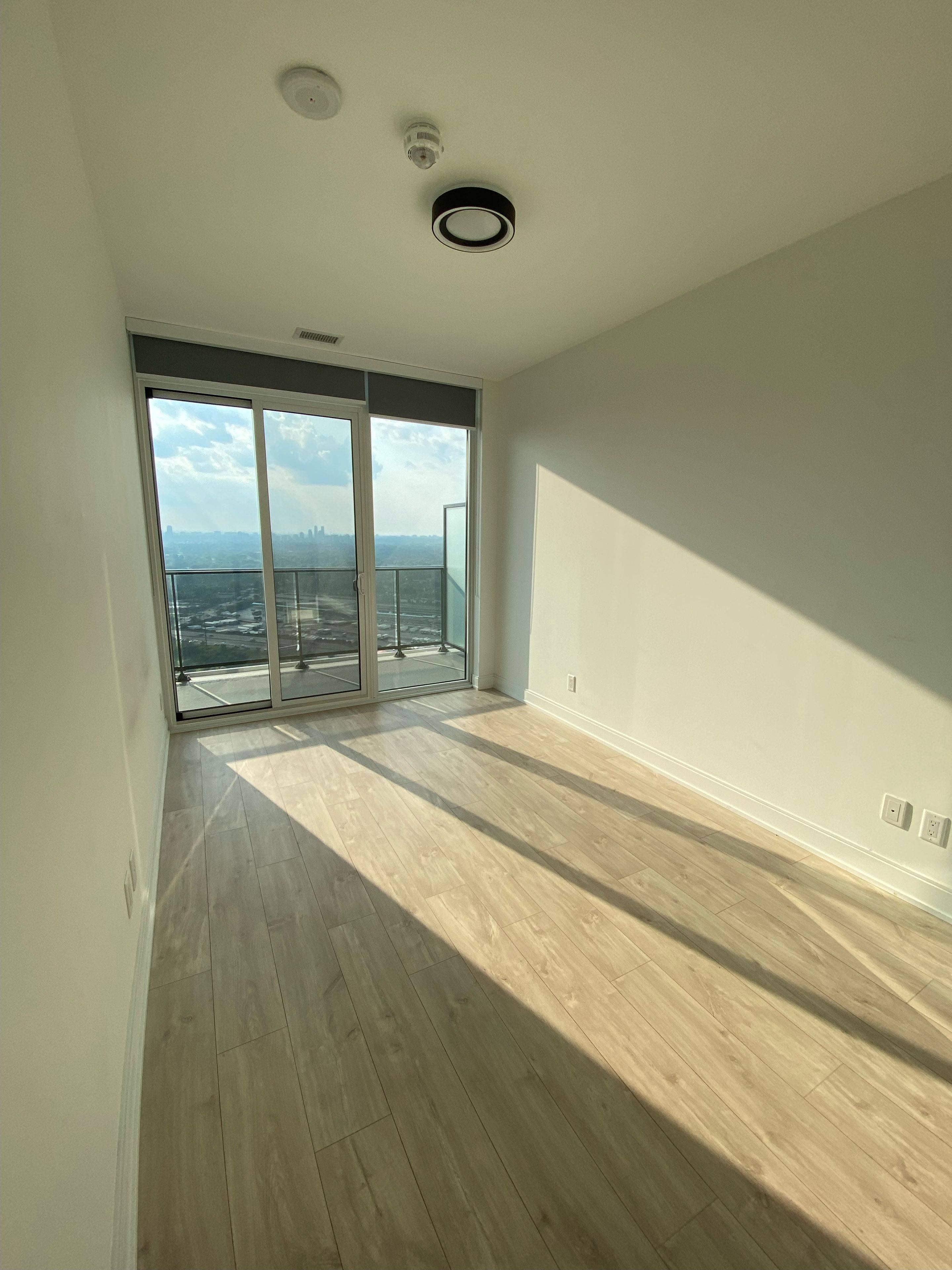 Toronto W06, ON M8V 0G2,70 ANNIE CRAIG DR #3809