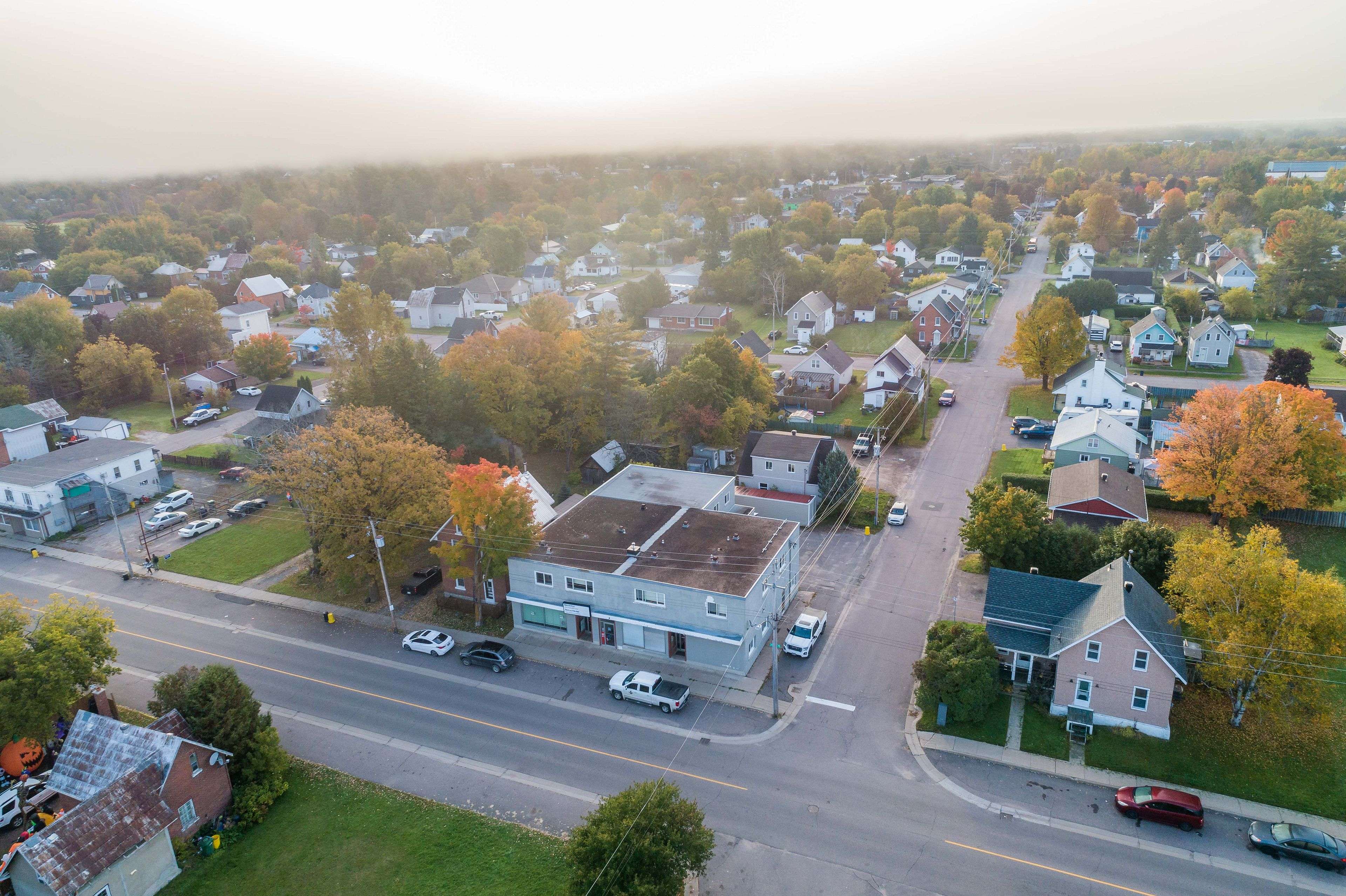 Pembroke, ON K8A 4E6,515 Eganville RD