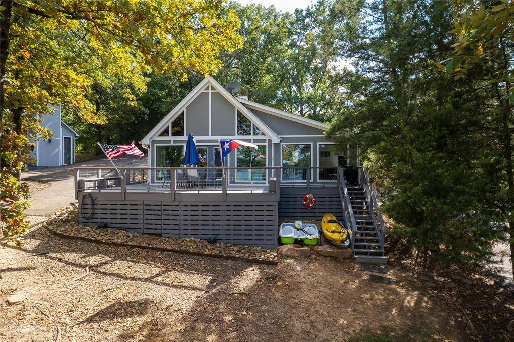 Scroggins, TX 75480,108 E Barker Creek Drive