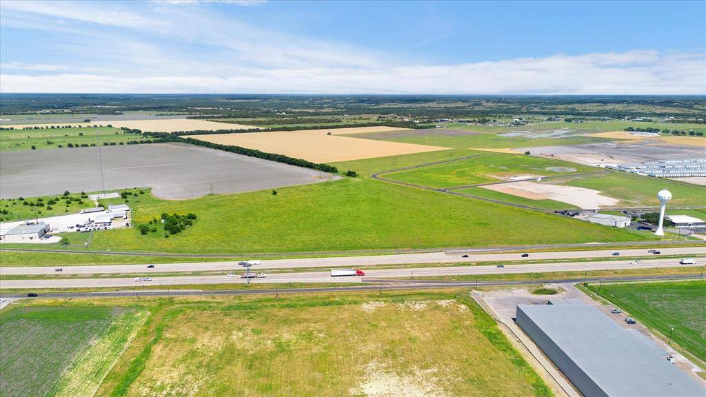 Palmer, TX 75152,8620 N I-45 Highway N