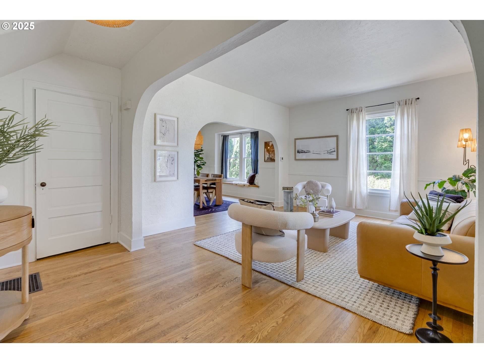 Portland, OR 97213,8052 NE COUCH ST
