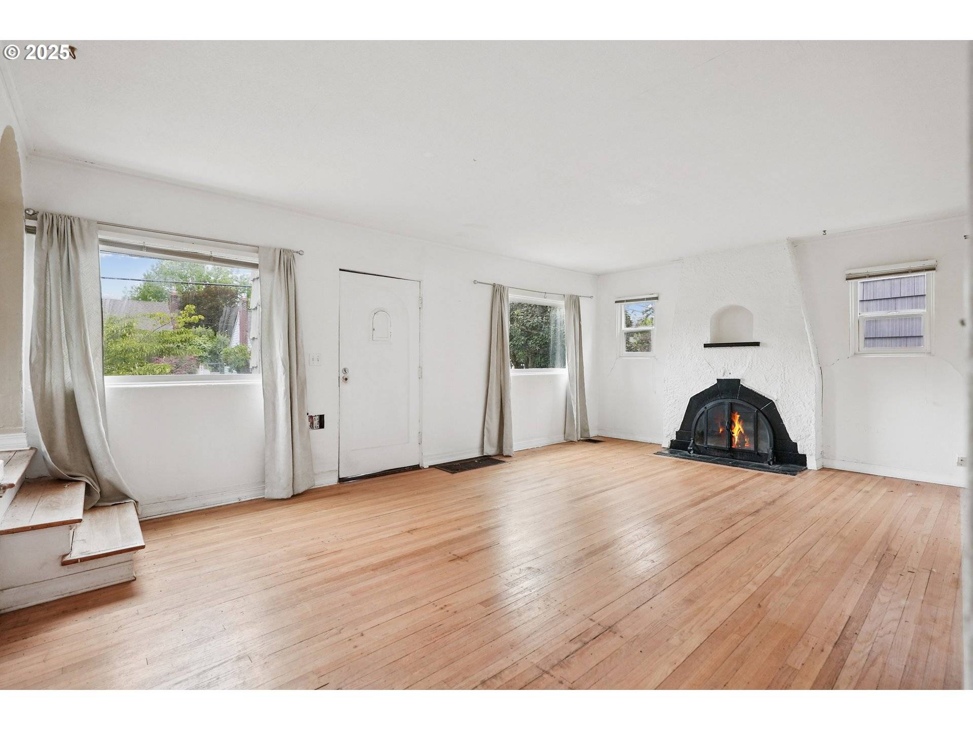 Portland, OR 97206,4512 SE CLINTON ST