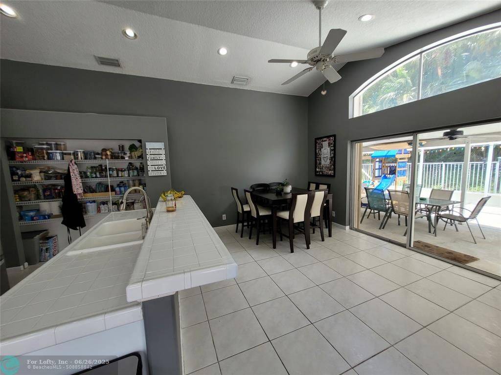 Lake Worth, FL 33463,6416 Barton Creek Cir