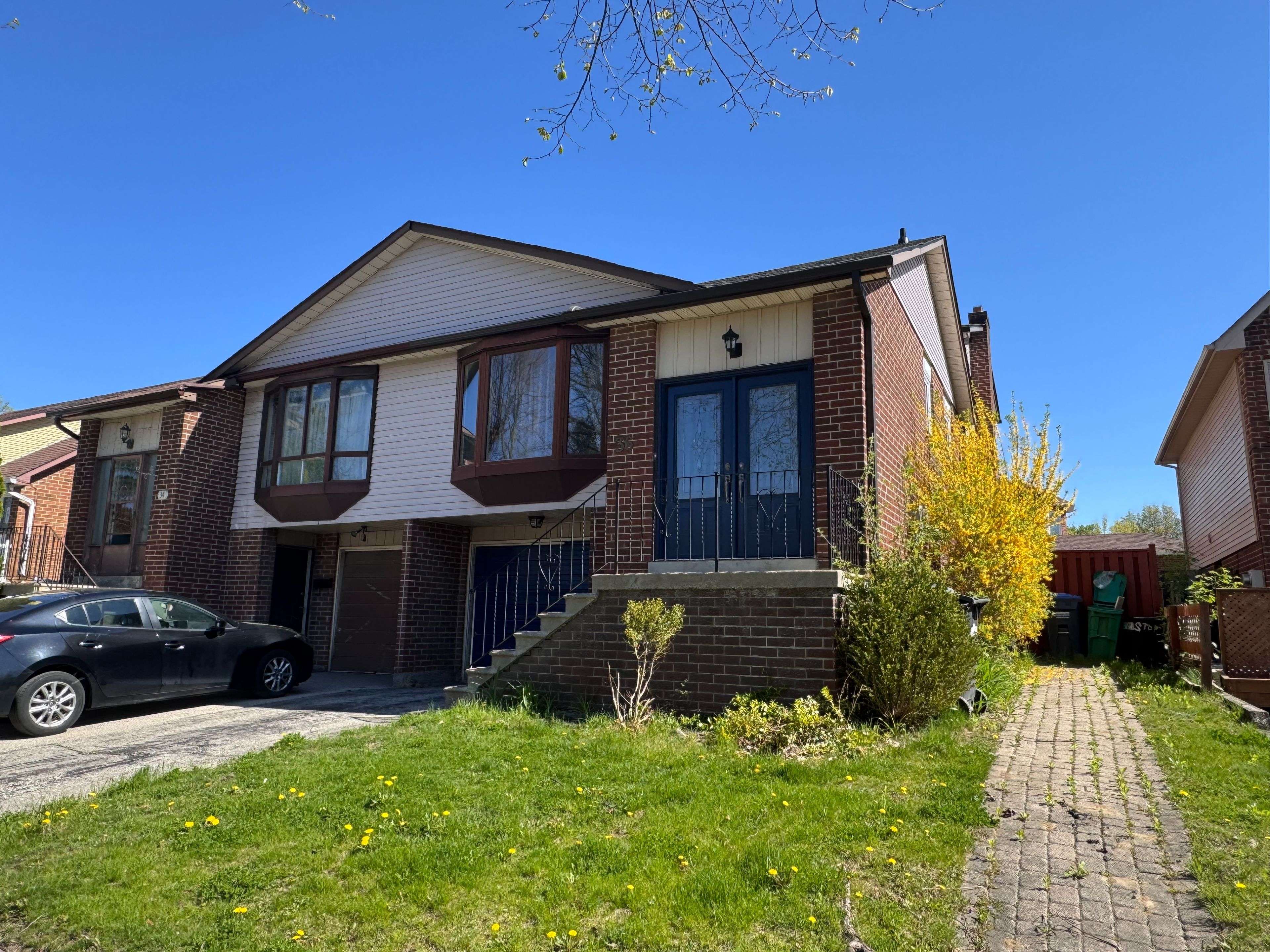 Brampton, ON L6Z 1K2,36 Mount Pleasant DR