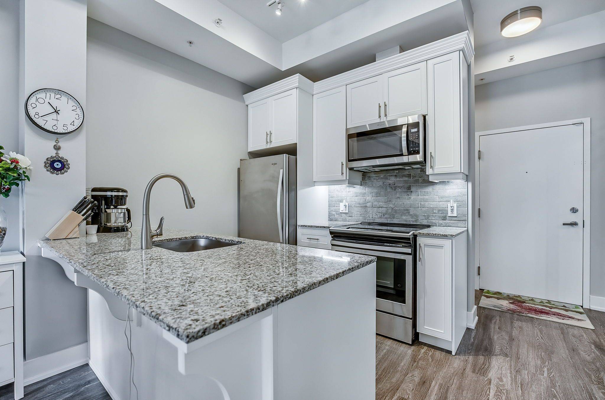 Burlington, ON L7M 0H2,4040 Upper Middle RD #103