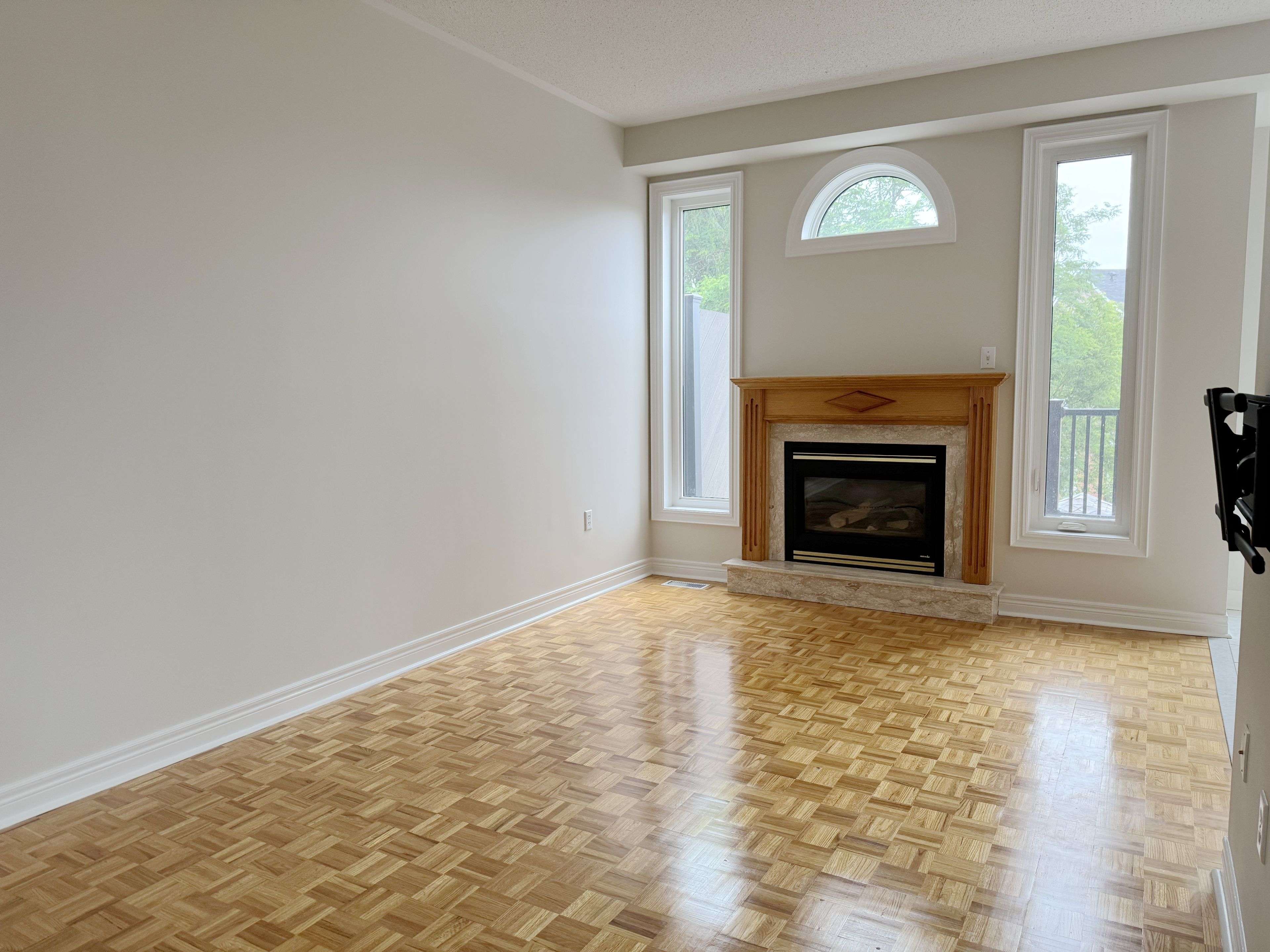 Richmond Hill, ON L4S 1Z5,78 Peninsula CRES