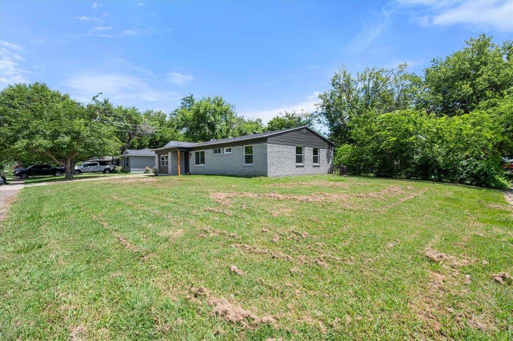 Ennis, TX 75119,2600 Woodlawn Drive