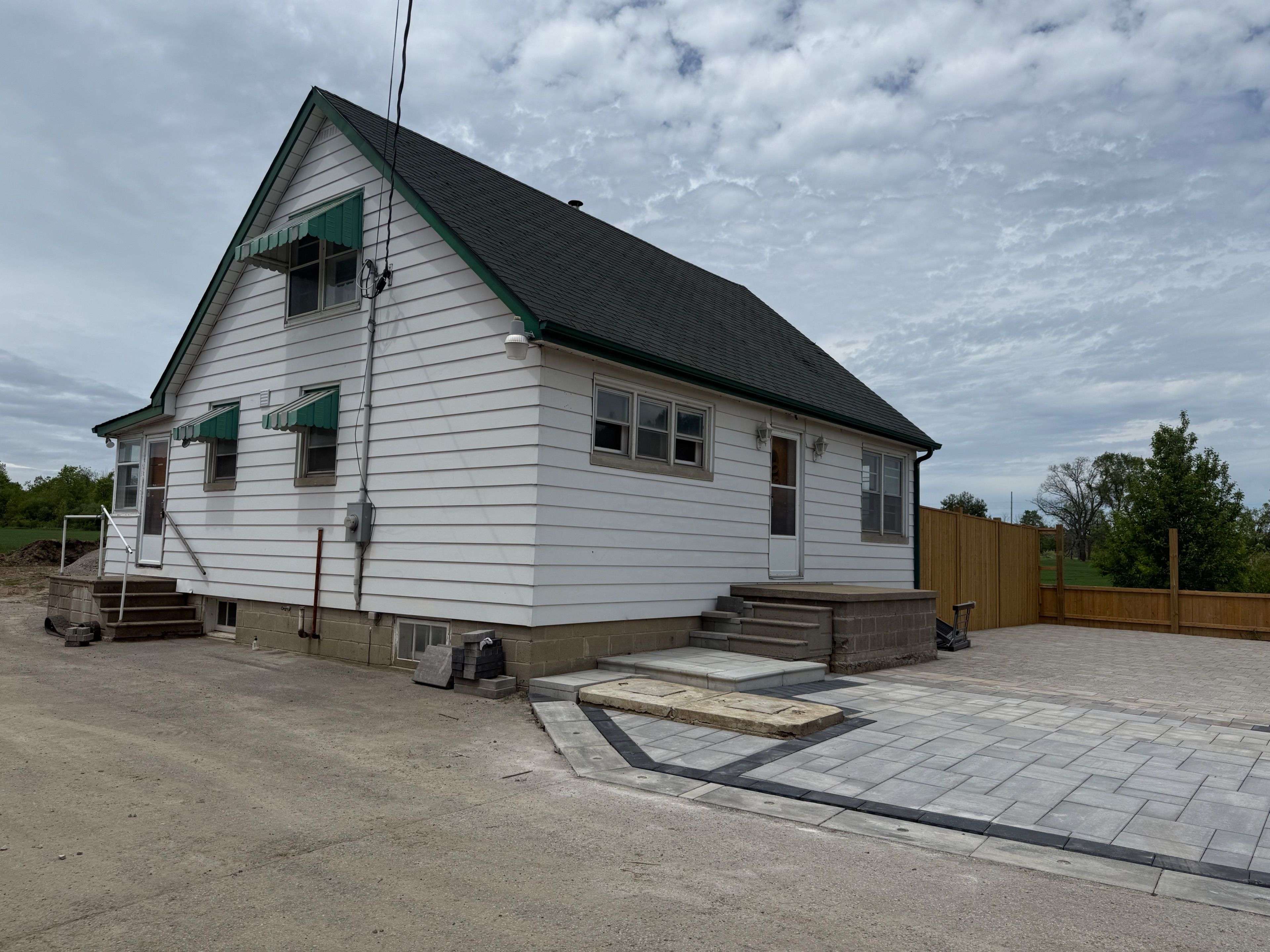 Whitchurch-stouffville, ON L4A 2K1,12190 Warden AVE
