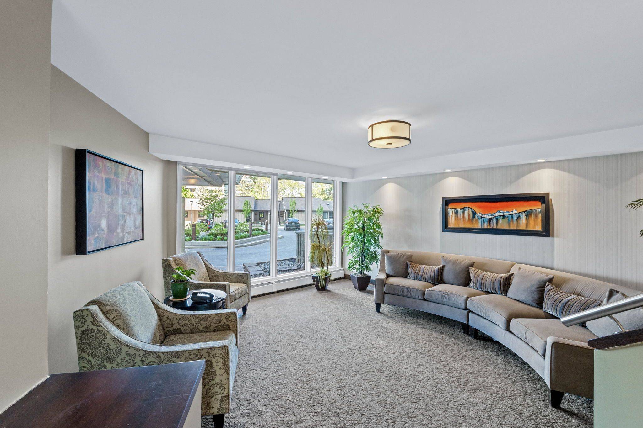 Woodroffe, ON K2B 8E1,1171 AMBLESIDE DR #1102