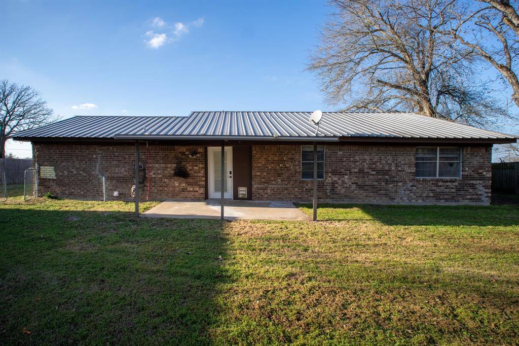 Groesbeck, TX 76642,214 N Calhoun Street