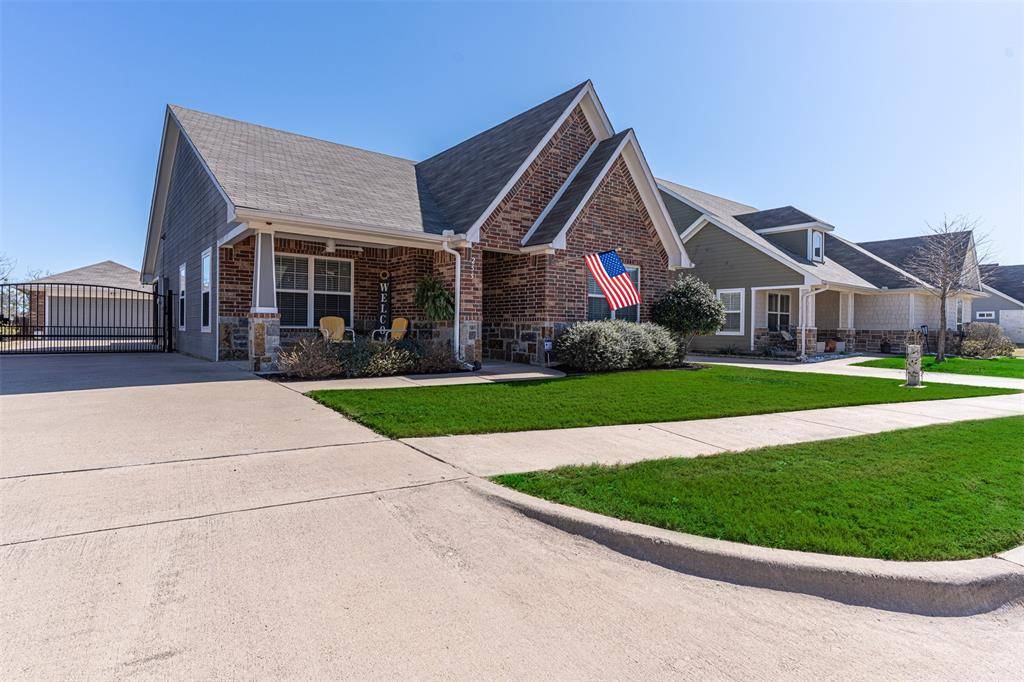 Burleson, TX 76028,255 Tinker Trail