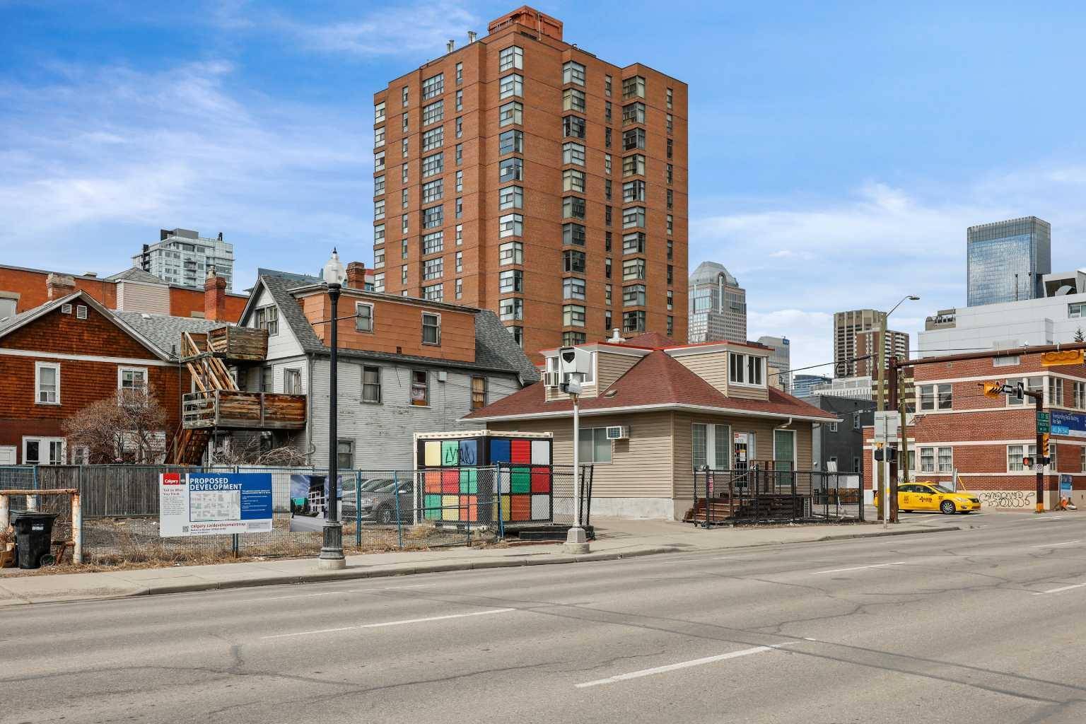 Calgary, AB T2G 2J4,1501 1 ST SE