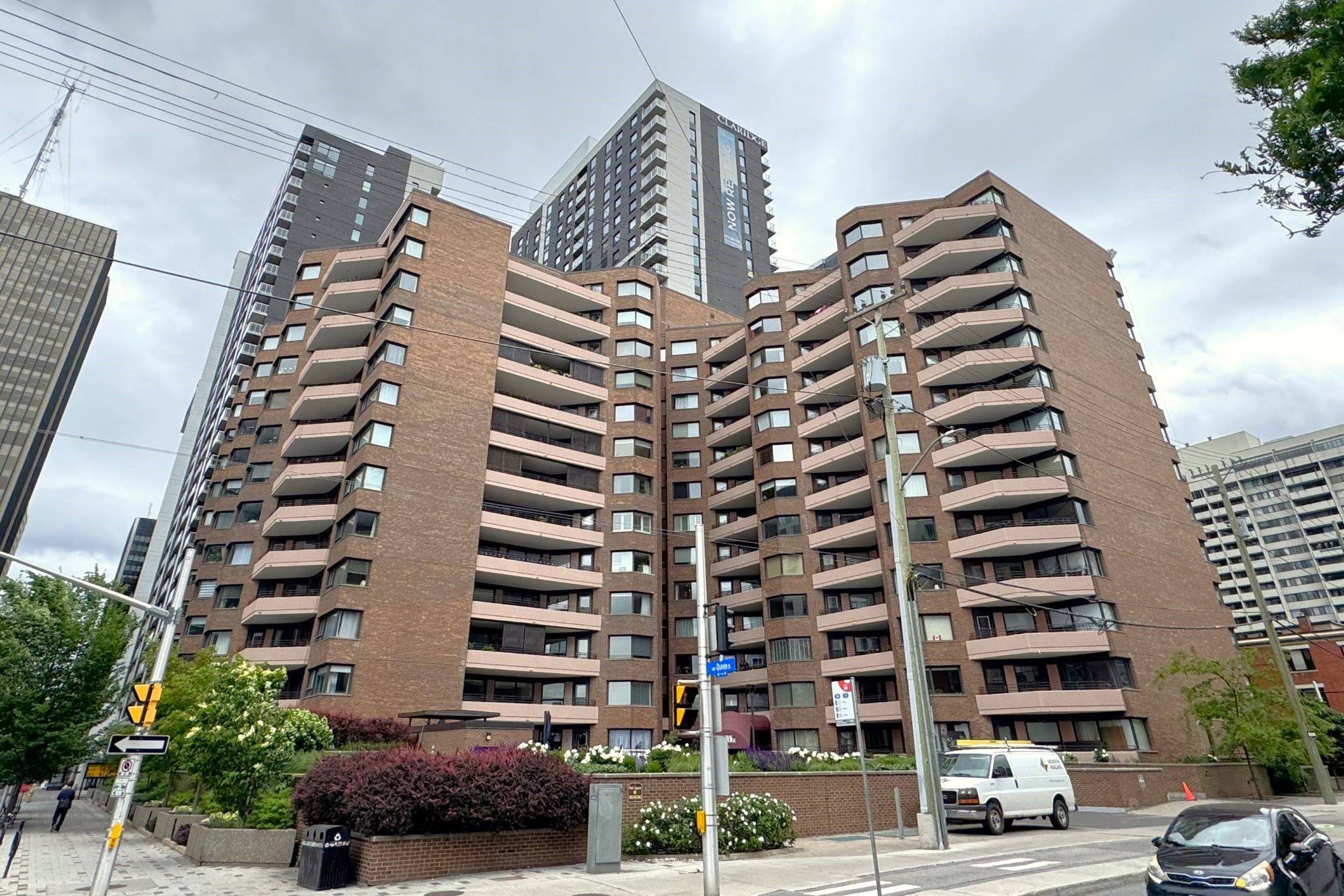 Ottawa Centre, ON K1R 7T2,151 Bay ST #1203