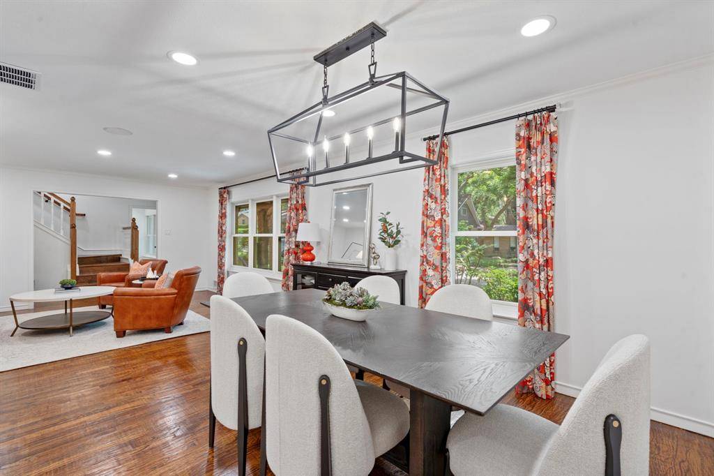 Dallas, TX 75218,10915 Ridgemeadow Drive