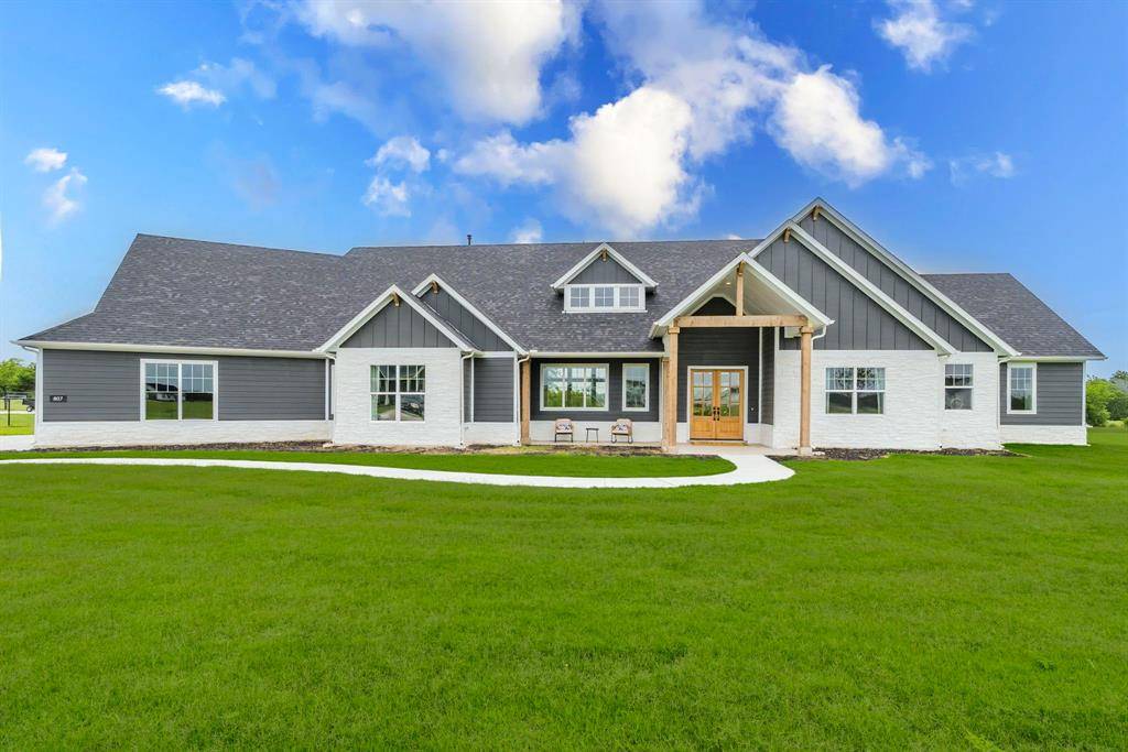 Nevada, TX 75173,807 Republic Row