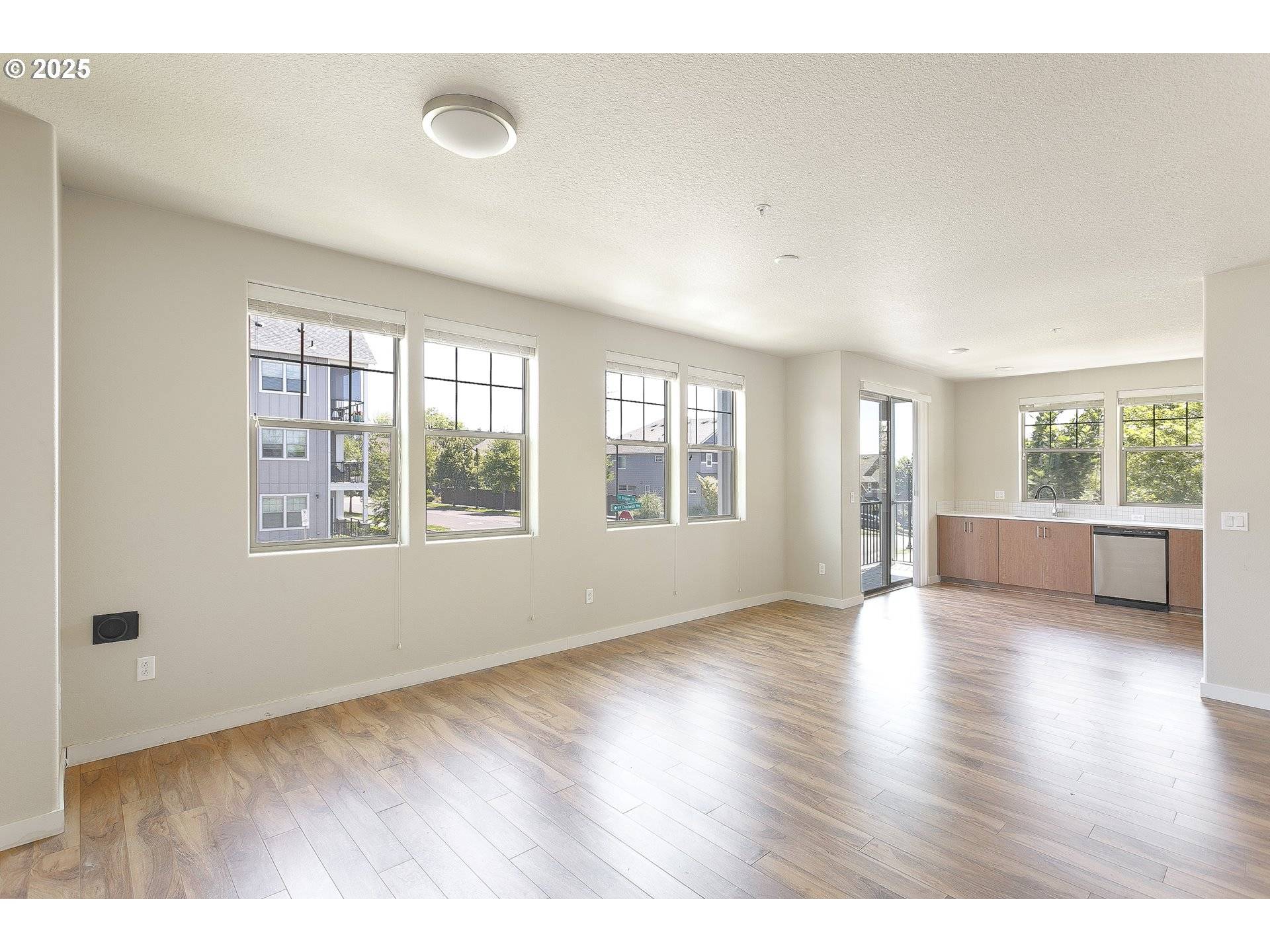 Portland, OR 97229,16449 NW CHADWICK WAY #201