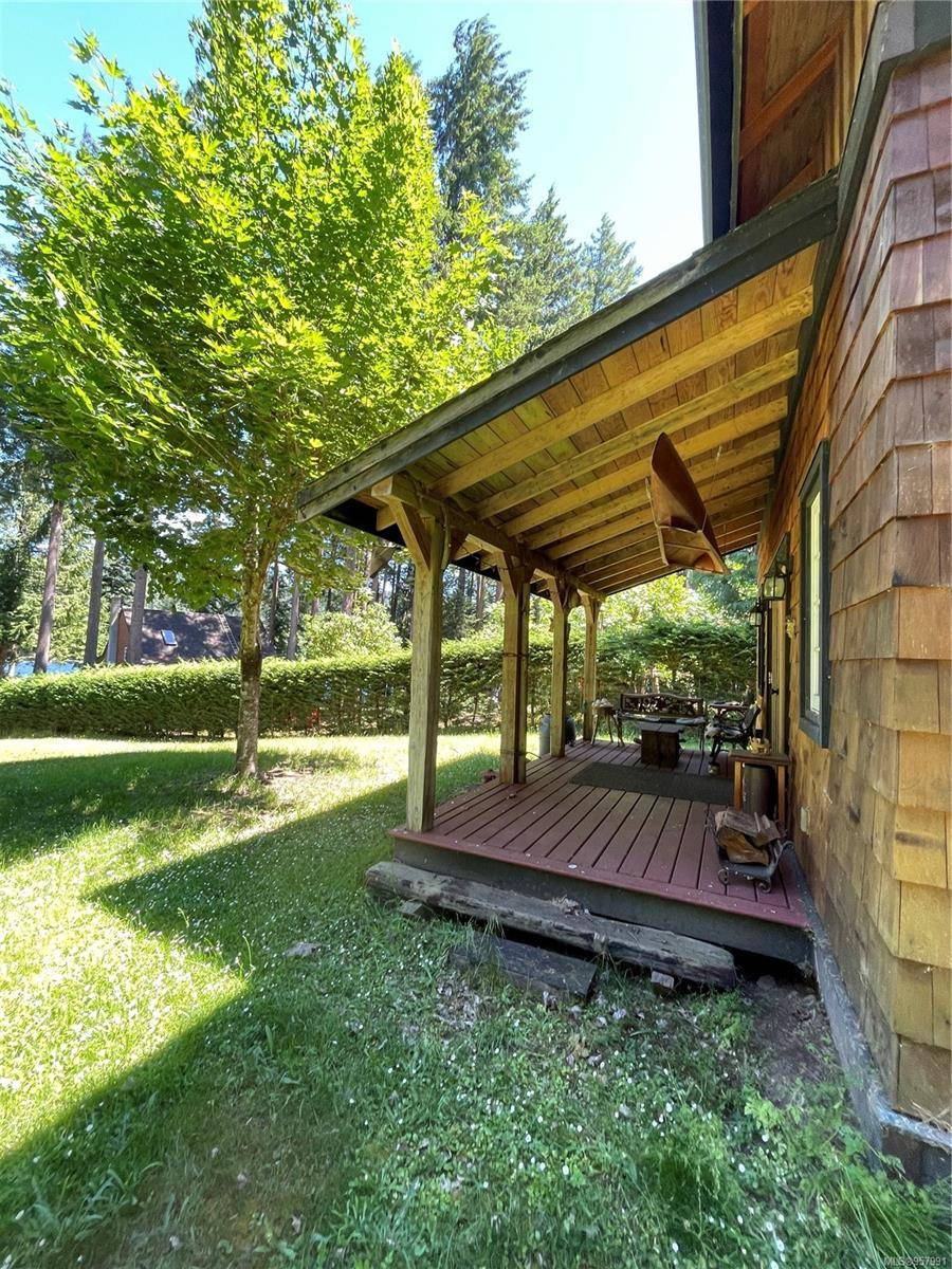 Mudge Island, BC V0V 0V0,674 Weathers Way